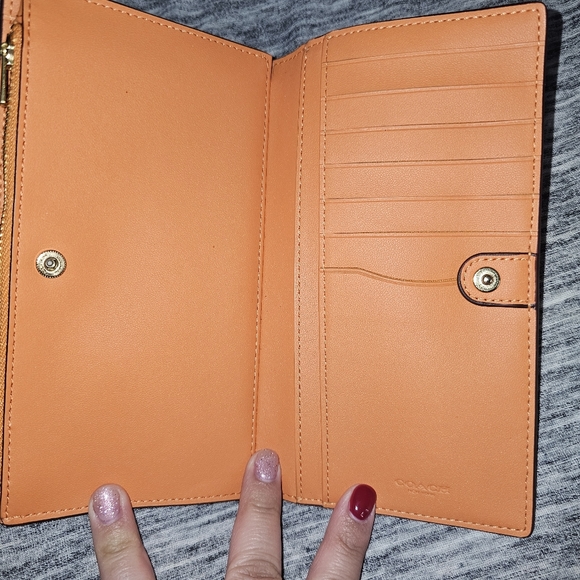 SOLD - Picture 2 of 4